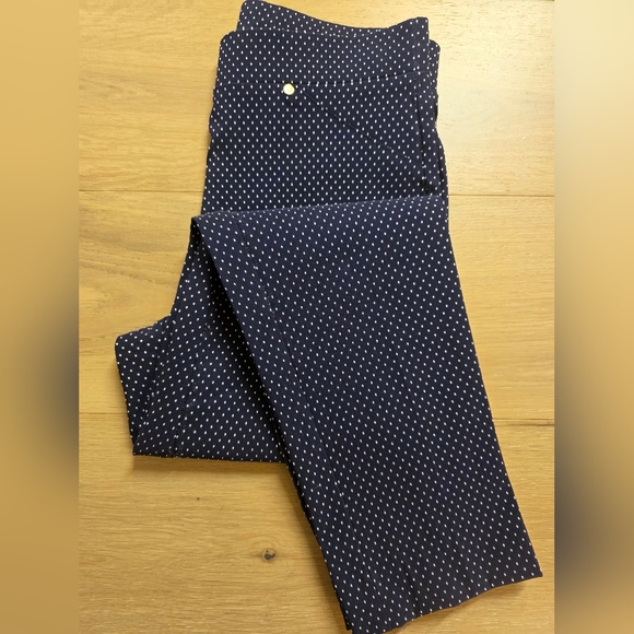 Anne Klein Navy Polka Dot Stretch Pull Up Ankle Pants Size 2 - Picture 1 of 7